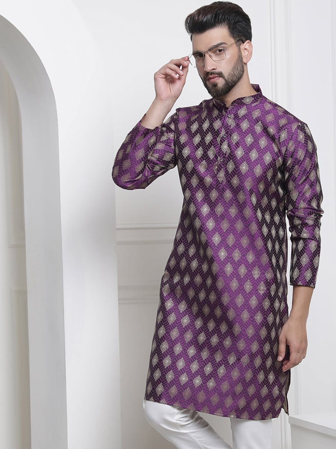 Sojanya Ethnic Motifs Woven Design Jacquard Regular Kurta | Grocsy