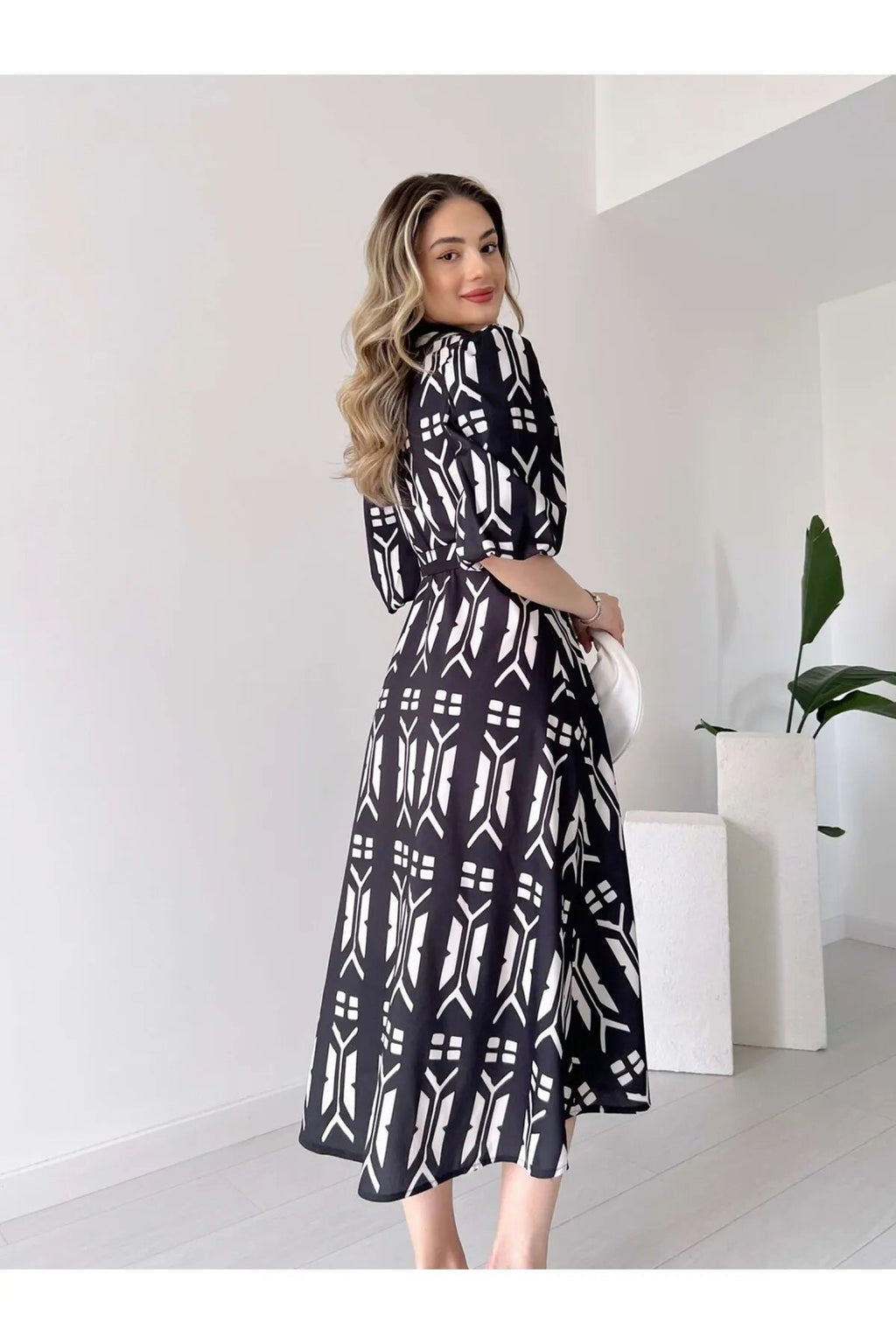 Pimu Shirt Collar Patterned Meghan Dress - Black | Grocsy