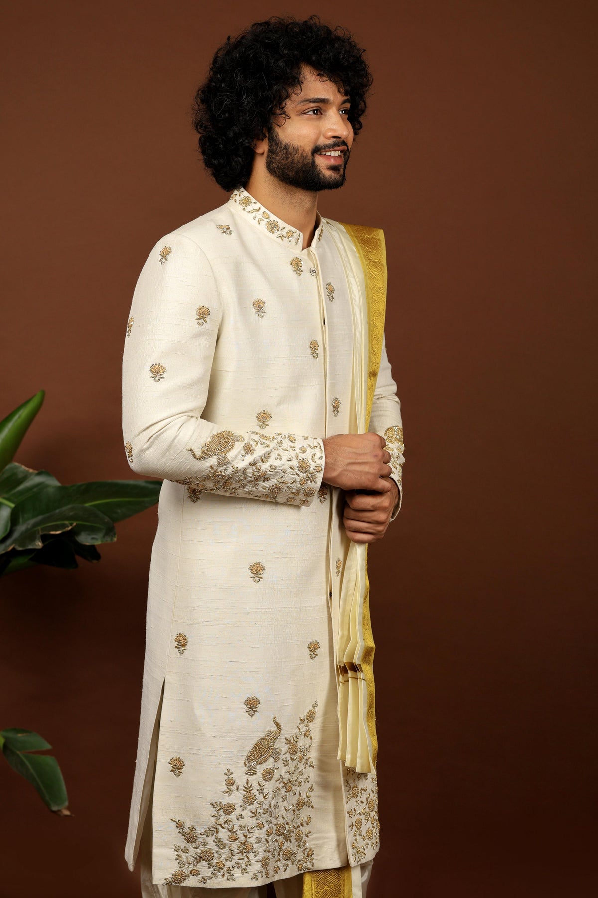 Off White Embroidered Sherwani by Hilo Design | Grocsy