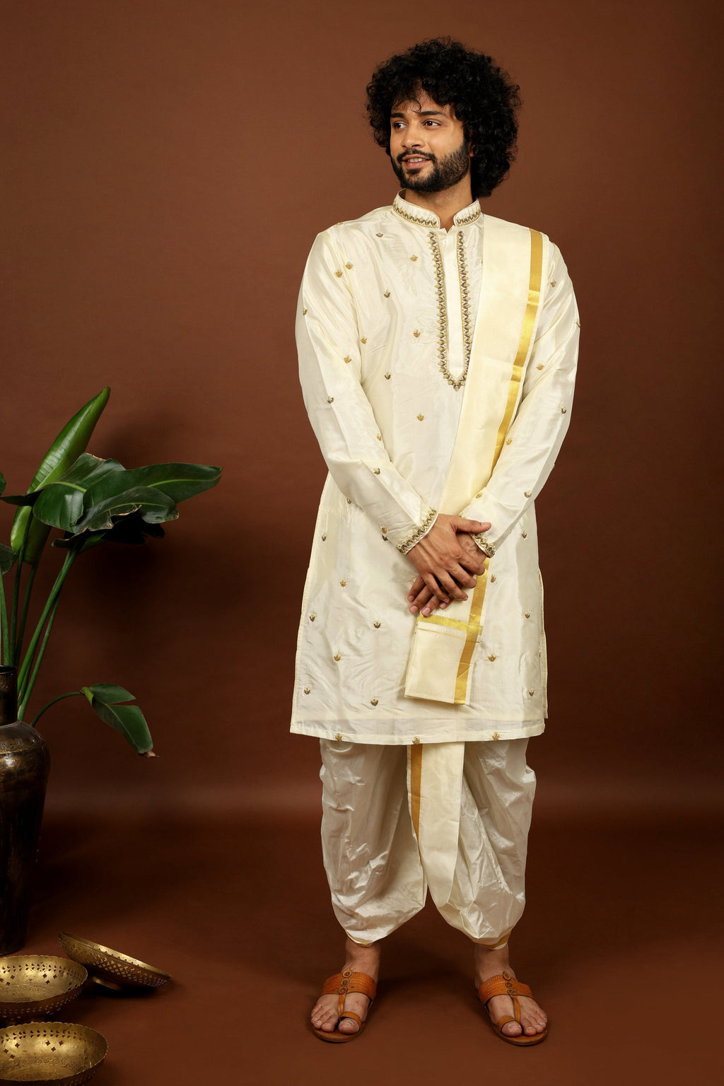 Hand Embroidered Pattu Set by Hilo Design | Grocsy