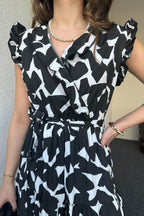 Pimu V-Neck Maxi Dress with Graphic Print-Black | Grocsy
