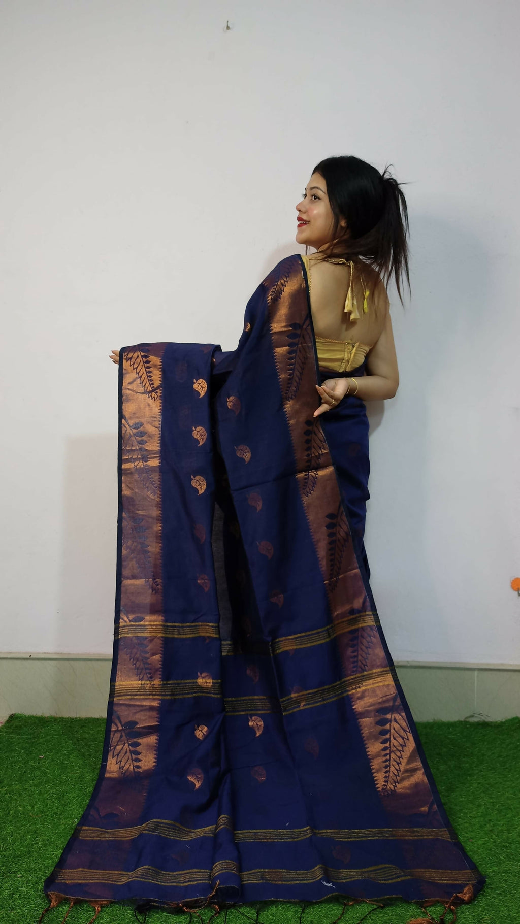 Exclusive Collection Beautiful Navy Blue Cotton Silk Woven Handloom Saree With Running Blouse Piece | Grocsy