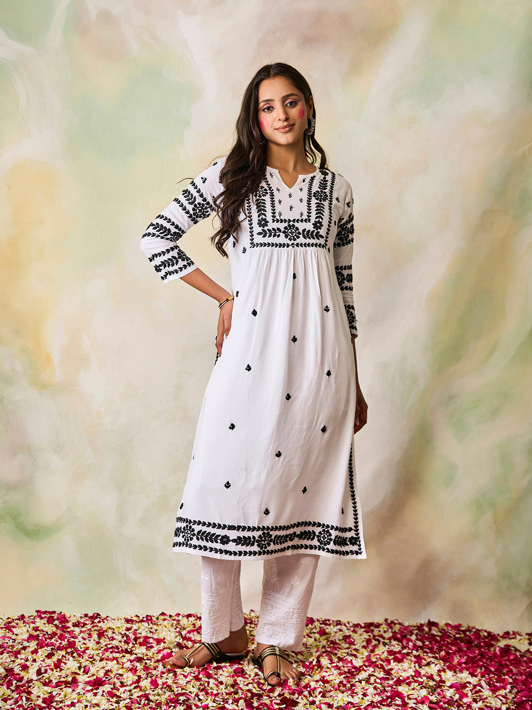 HOUSE OF KARI Notched Neck Floral Embroidered Chikankari Cotton Kurta | Grocsy
