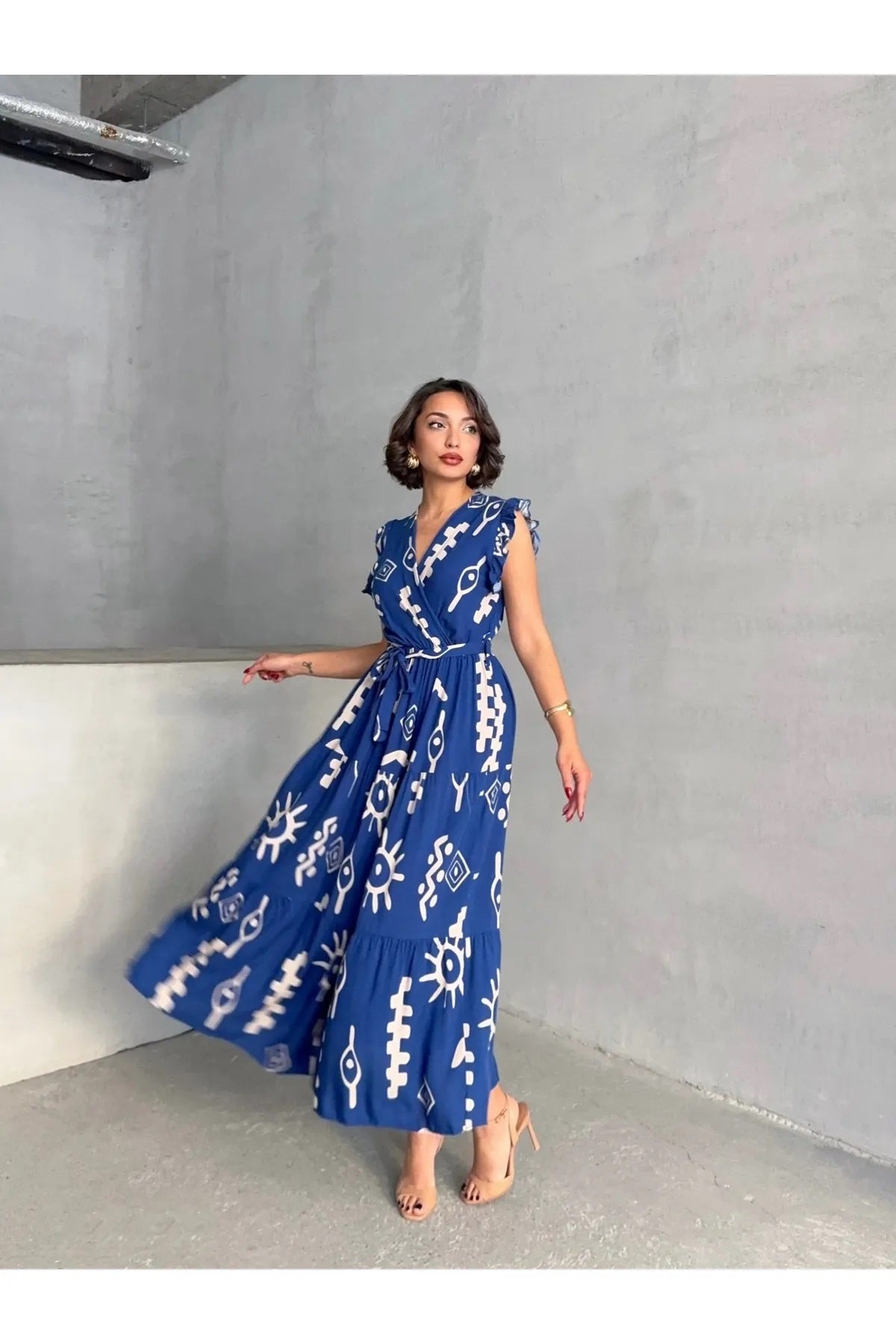 Pimu V-Neck Maxi Dress with Royal-Blue Graphic Print | Grocsy