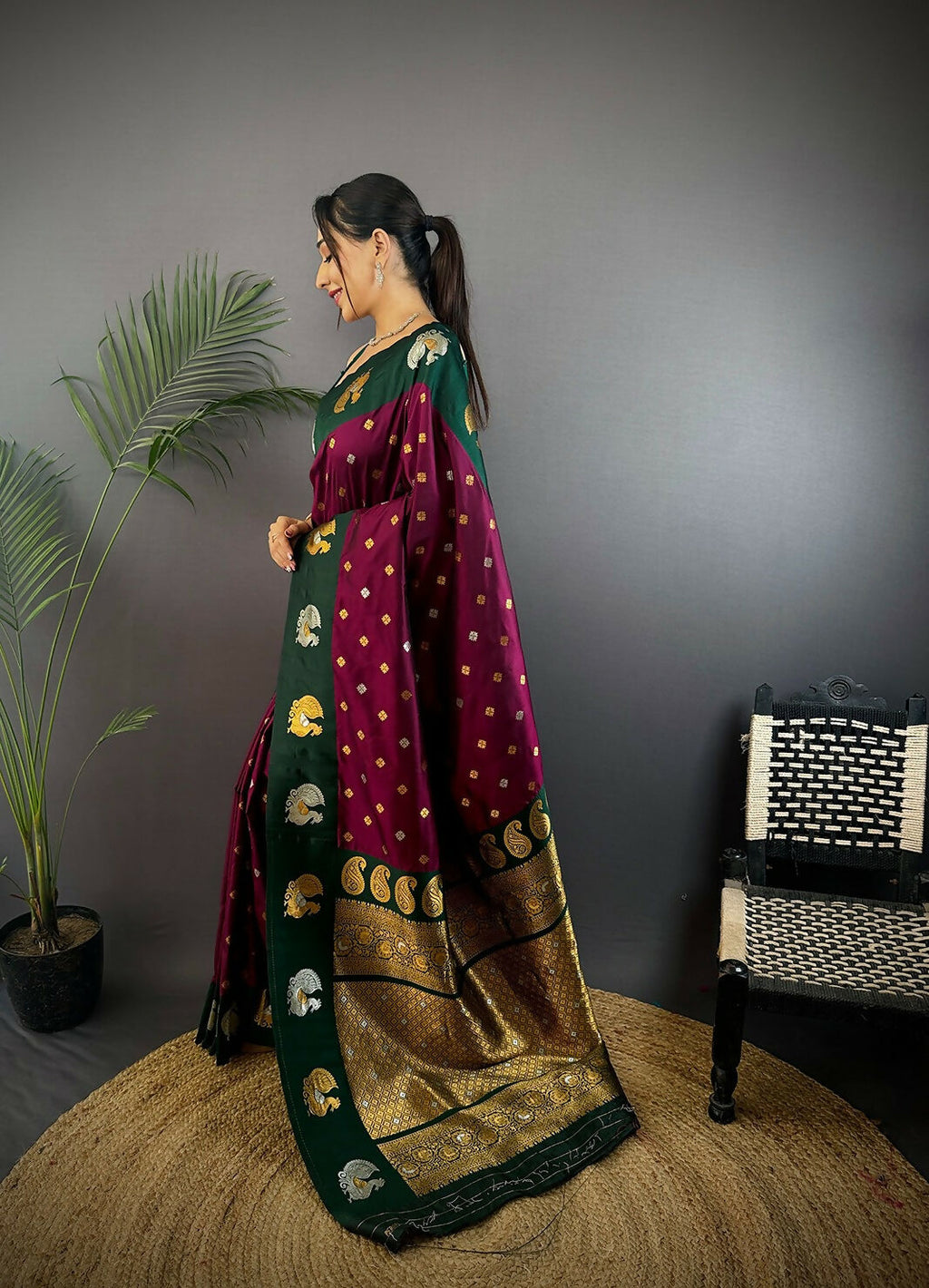 Joban Fashion Dark Green Butti Banarasi Silk Sarees | Grocsy