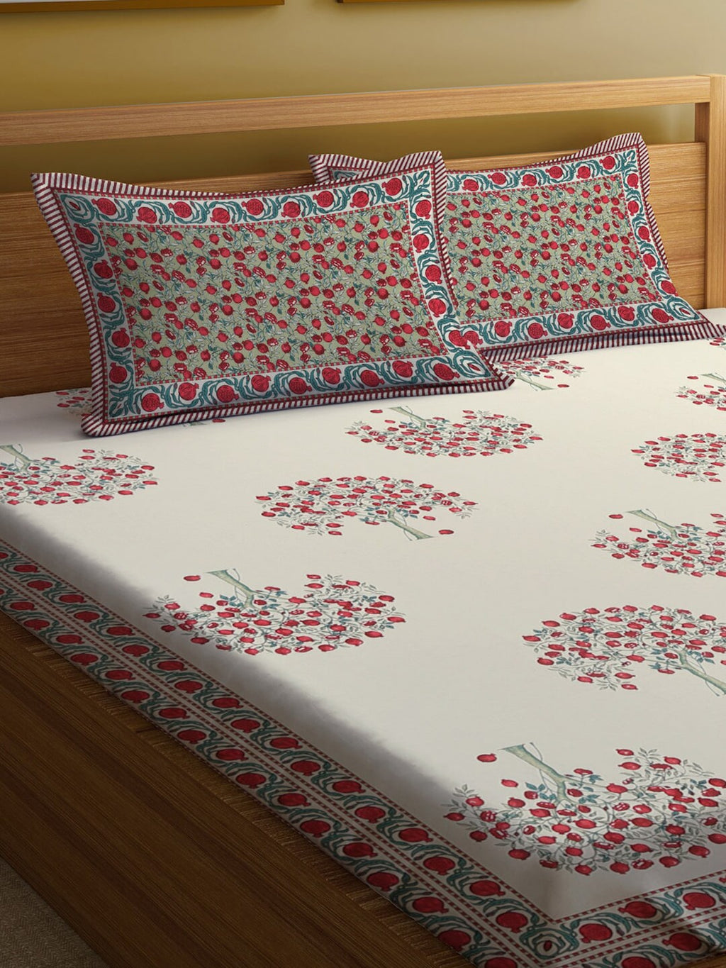 Rajasthan Decor Cream-Coloured Ethnic Motifs 144 TC Cotton King Bedsheet & 2 Pillow Covers | Grocsy