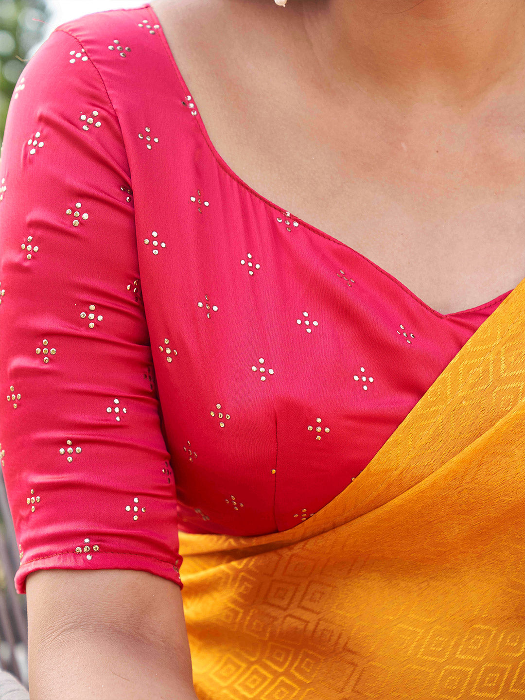 Tikhi Imli Woven Design Crepe Saree | Grocsy