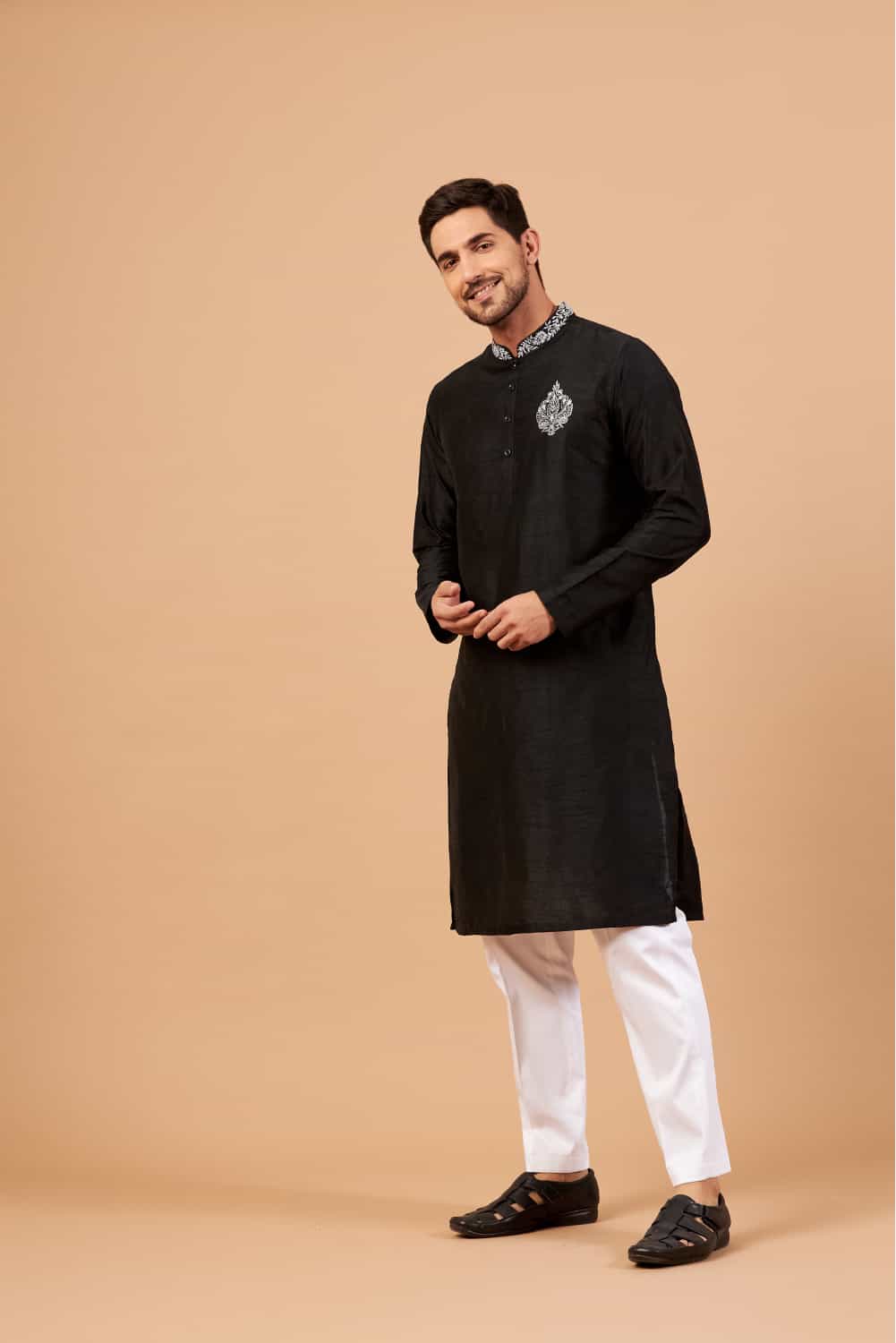 Amyr Traditional Embroidered Kurta by Hilo Design | Grocsy