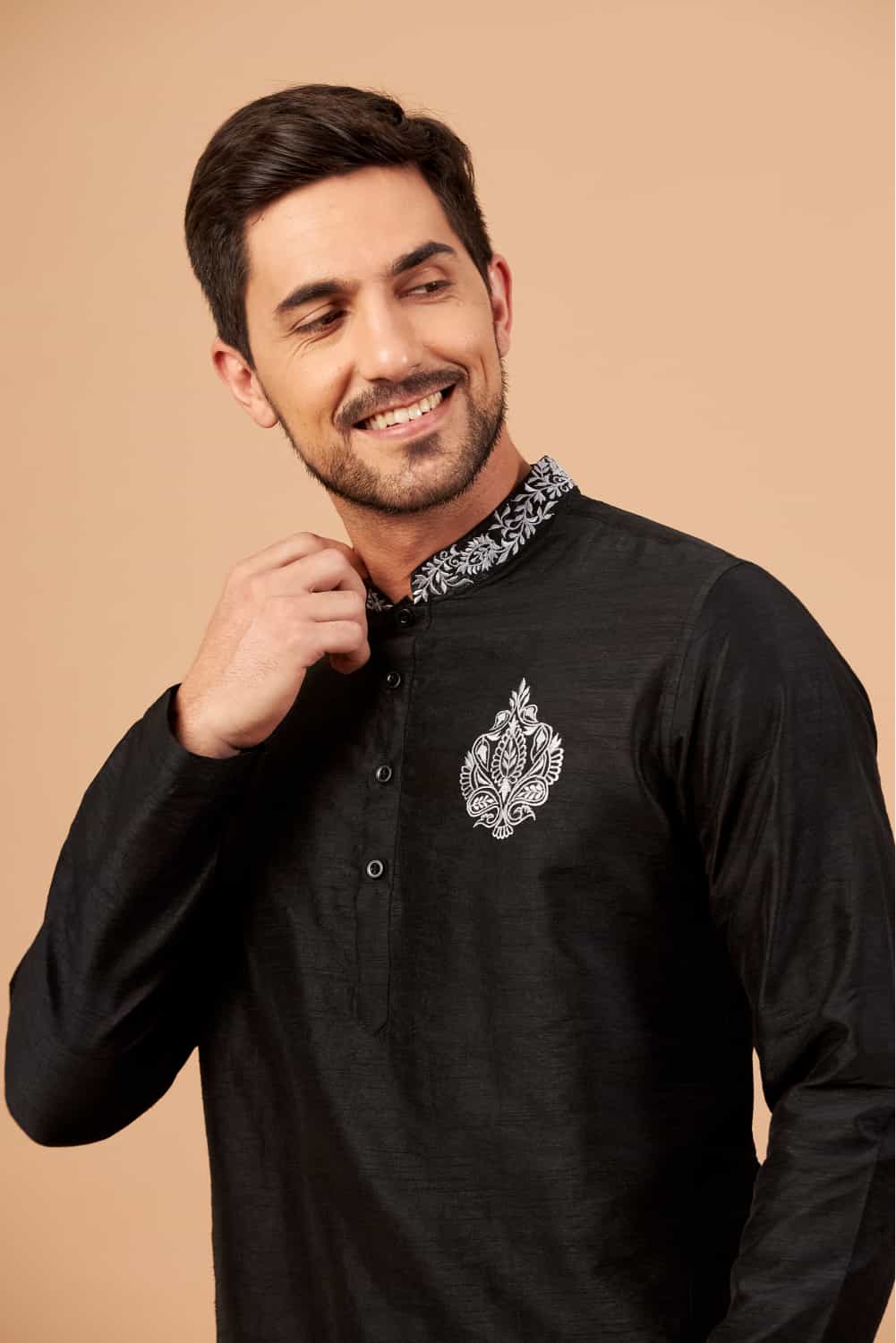Amyr Traditional Embroidered Kurta by Hilo Design | Grocsy