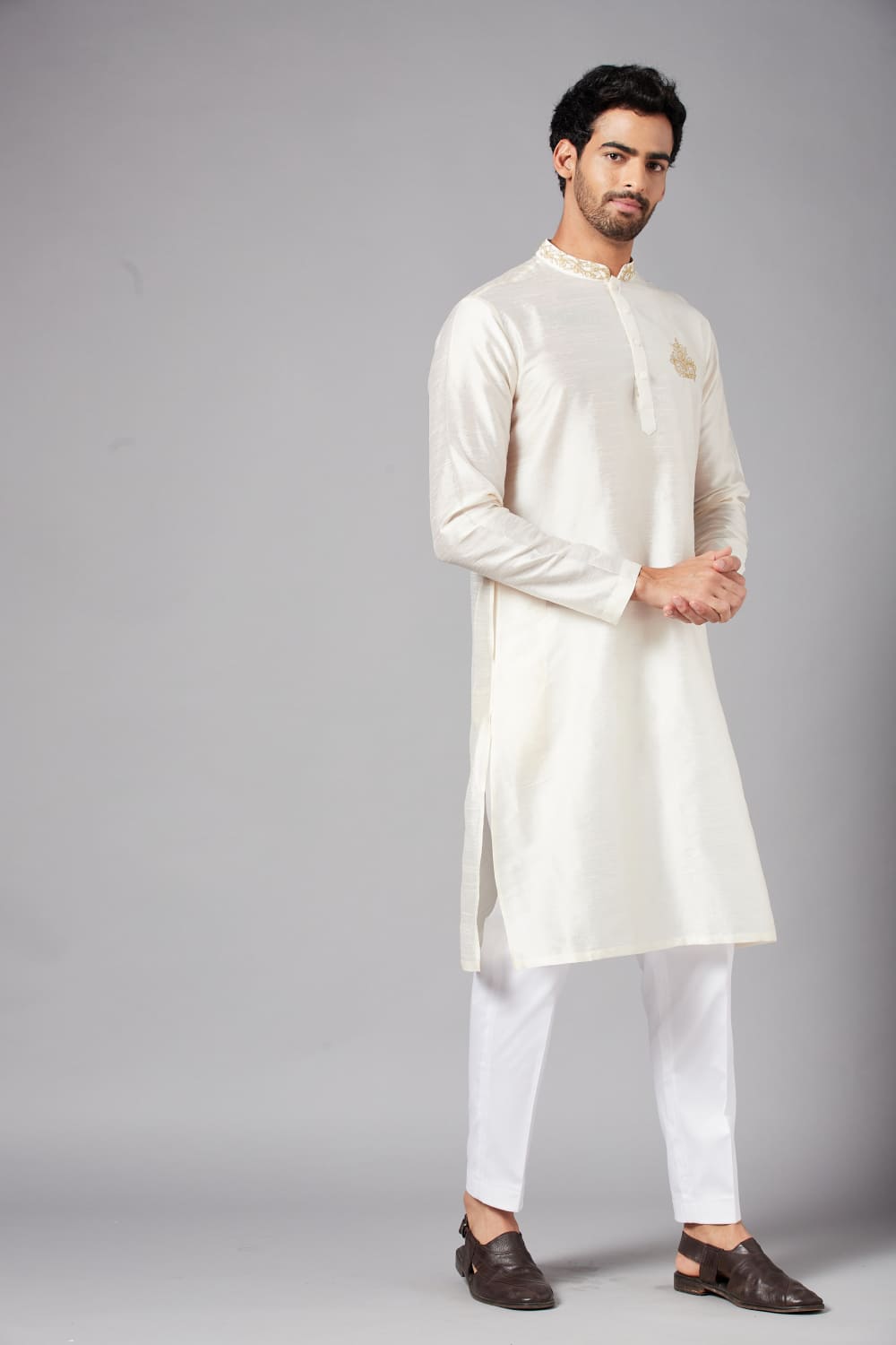 Ecru Basik Kurta by Hilo Design | Grocsy