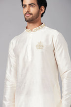 Ecru Basik Kurta by Hilo Design | Grocsy