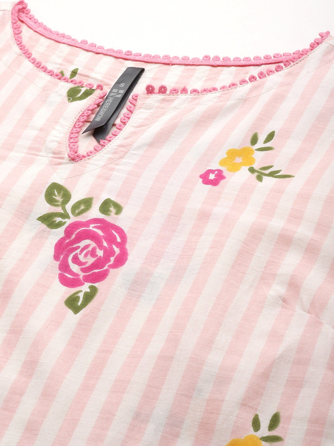 HERE&NOW Women Floral Printed Straight Kurta | Grocsy