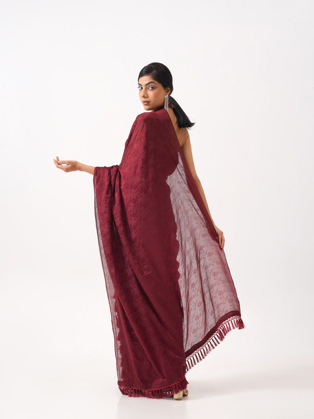Tikhi Imli Maroon Woven Design Saree | Grocsy