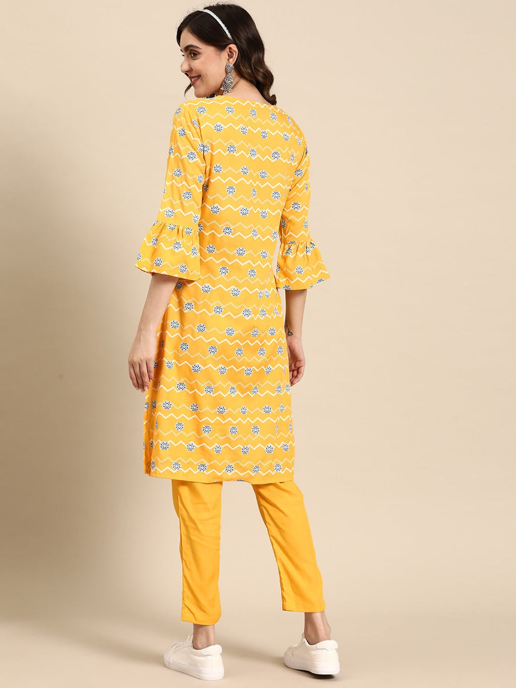Sangria Women Ethnic Motifs Printed Straight Kurta with Solid Trousers | Grocsy