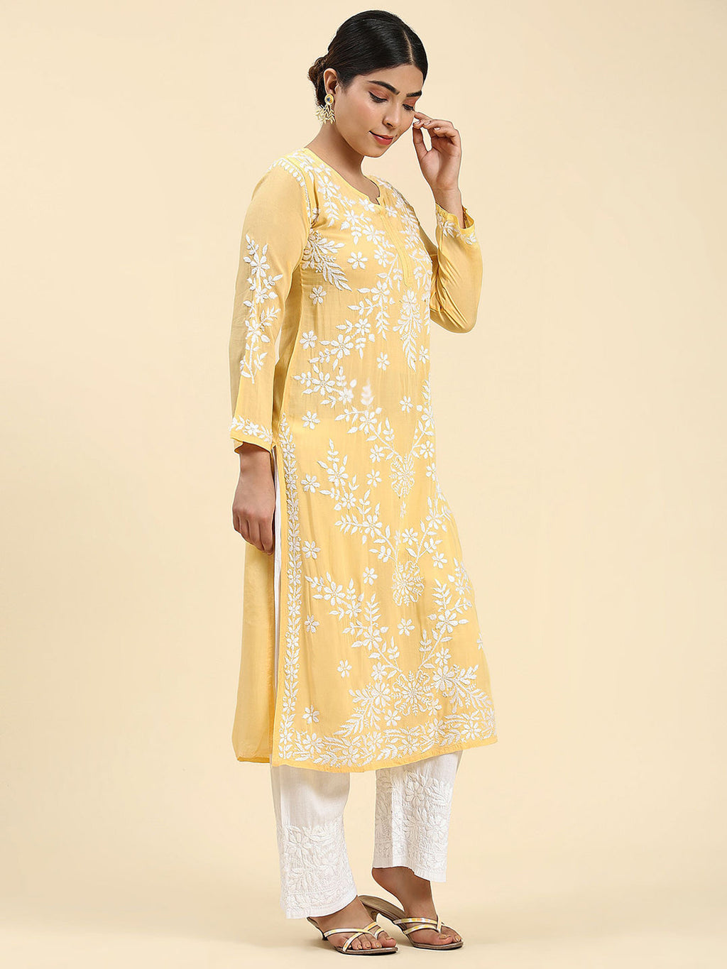HOUSE OF KARI Ethnic Motifs Embroidered Chikankari Straight Kurta | Grocsy