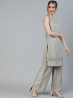 Aks Floral Embroidered Thread Work Sleeveless Kurta With Palazzos | Grocsy