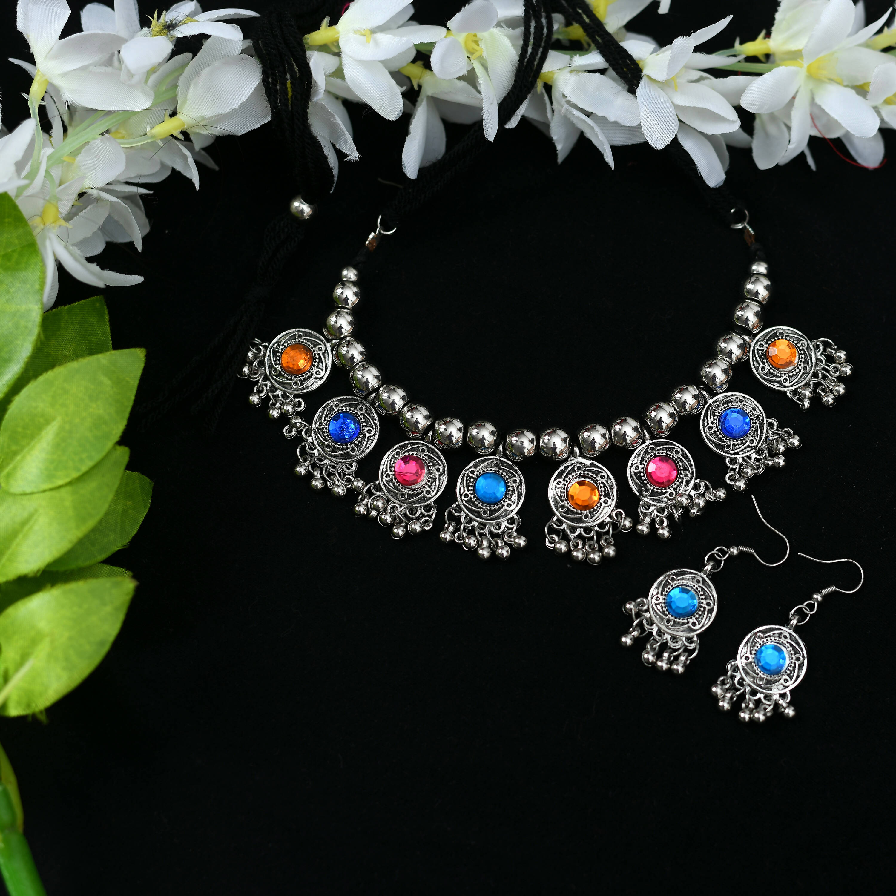 Mominos Fashion Johar Kamal Women Oxidised Silver-Plated Brass Finish Kundan Choker (Multi) | Grocsy