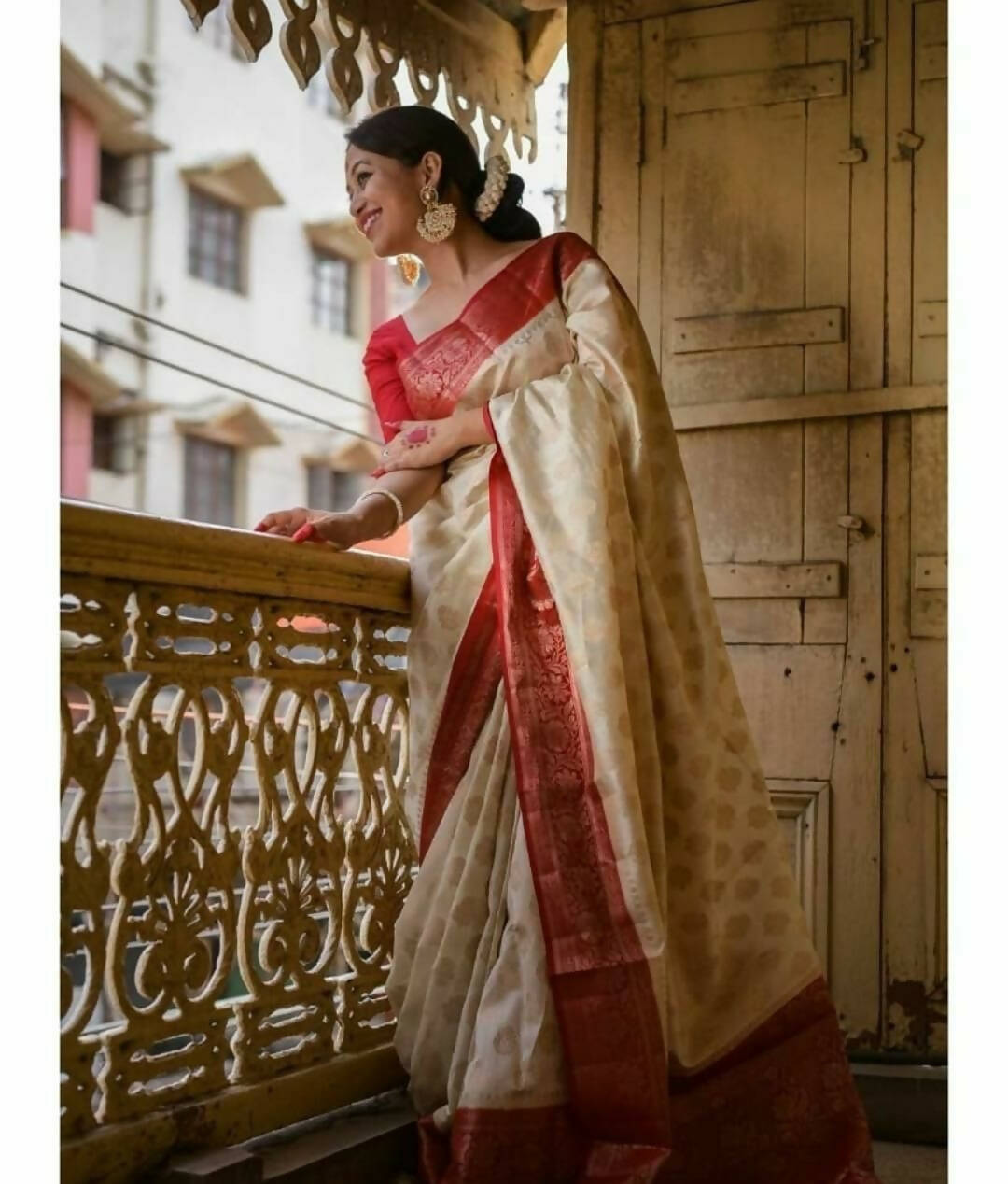 DEIANA'S Beautiful Designer Golden zari Soft Lichi Silk Saree - White | Grocsy