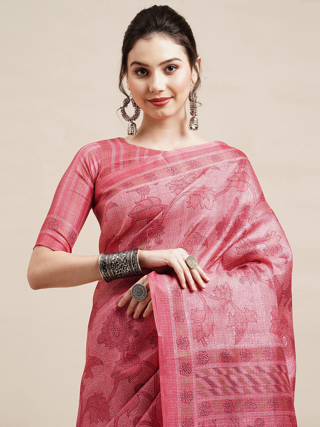 Saree Mall Peach-Coloured & White Floral Art Silk Sarees | Grocsy