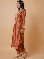HOUSE OF KARI Floral Embroidered Silk Chikankari Kurta | Grocsy