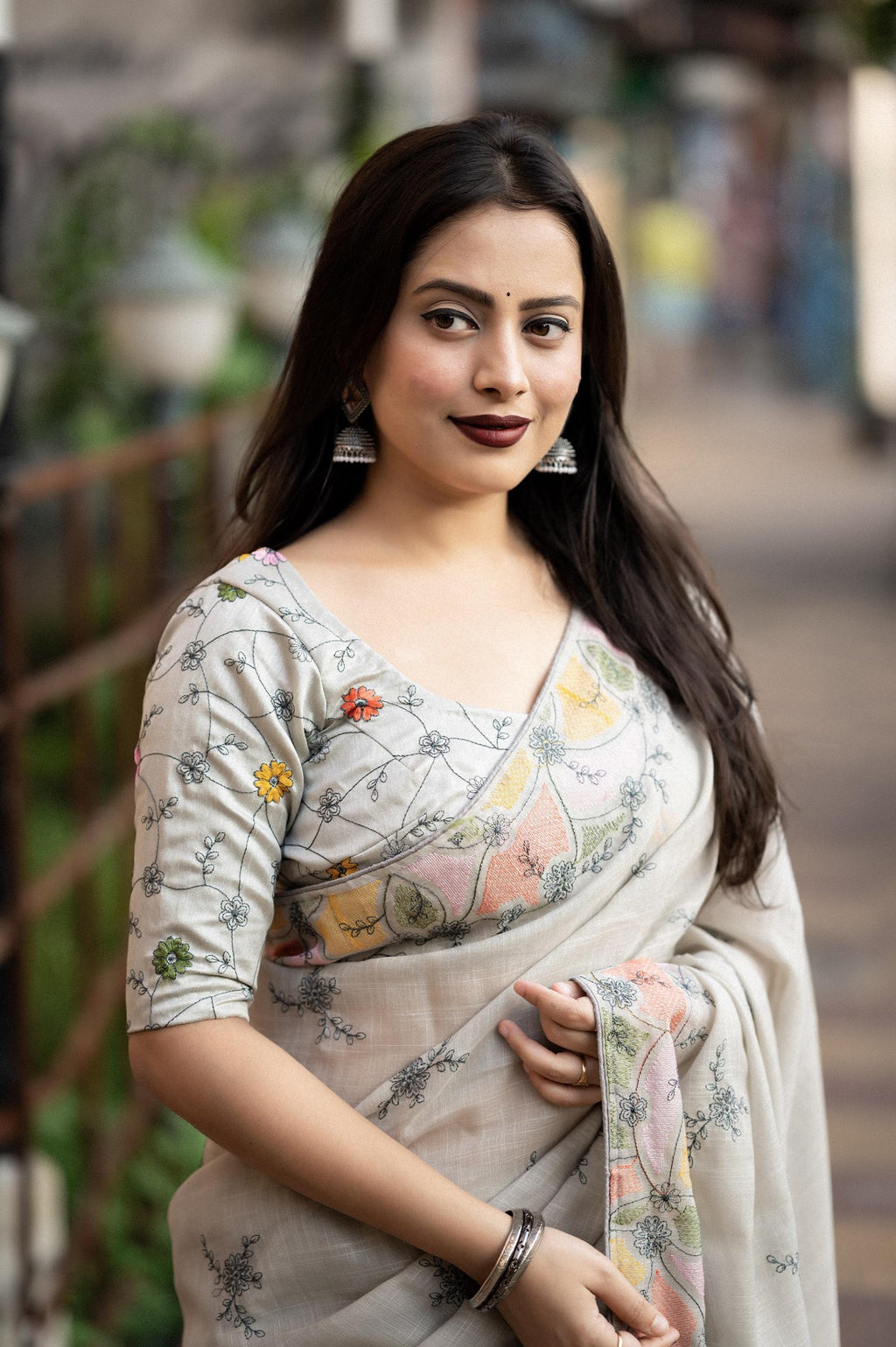 Grey Pure Linen Ethnic Motifs Saree with Unstitched Blouse - Hiral Fashion | Grocsy