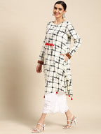 Sangria Women Checked Kurta with Tassel Detailing | Grocsy