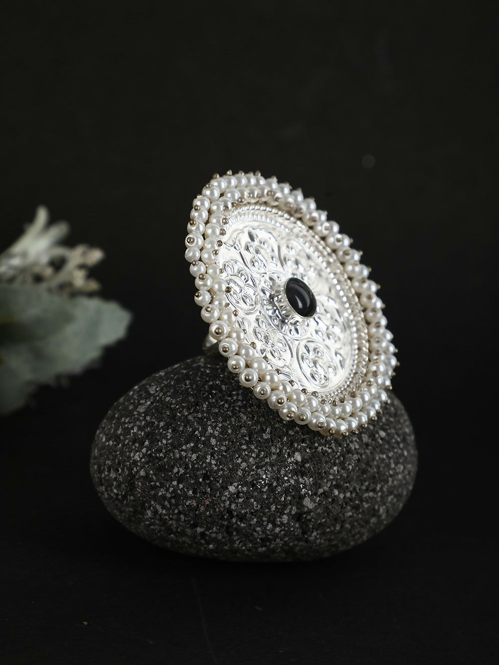 Joban Fashion Women Round Shape Silver Tone Ring | Grocsy