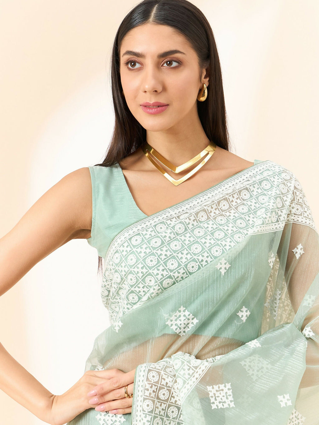 Green Organza Geometric Embroidered Saree with Unstitched Blouse Piece - Roozal | Grocsy