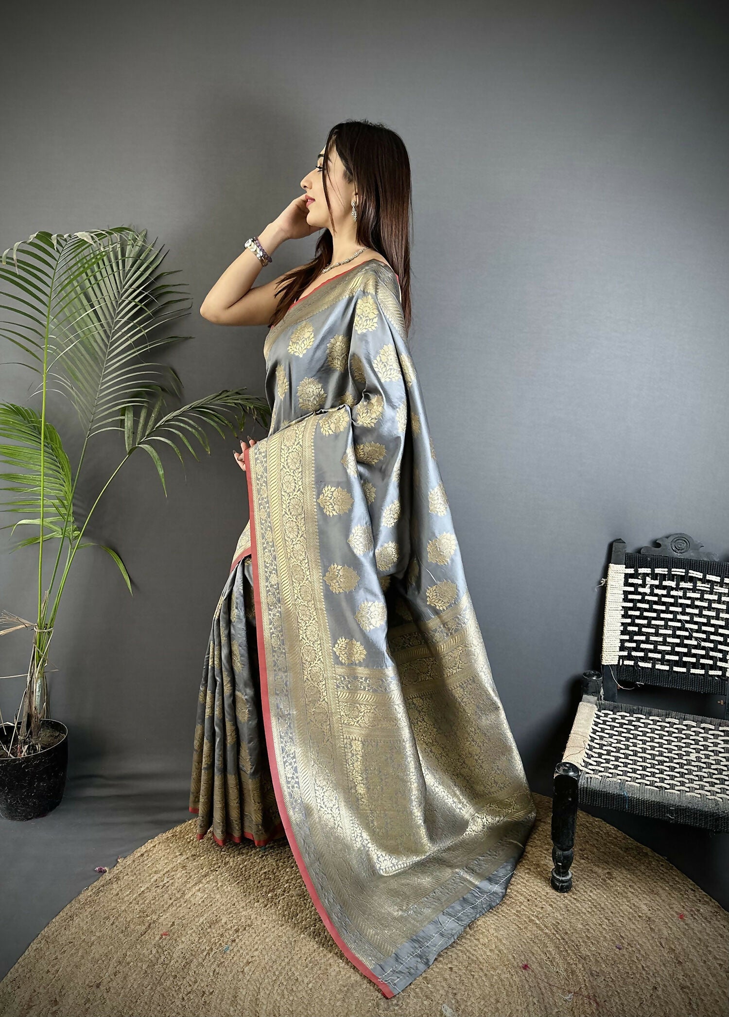 Joban Fashion Grey Ethnic Floral Motifs Soft Lichi Silk Banarasi Saree | Grocsy