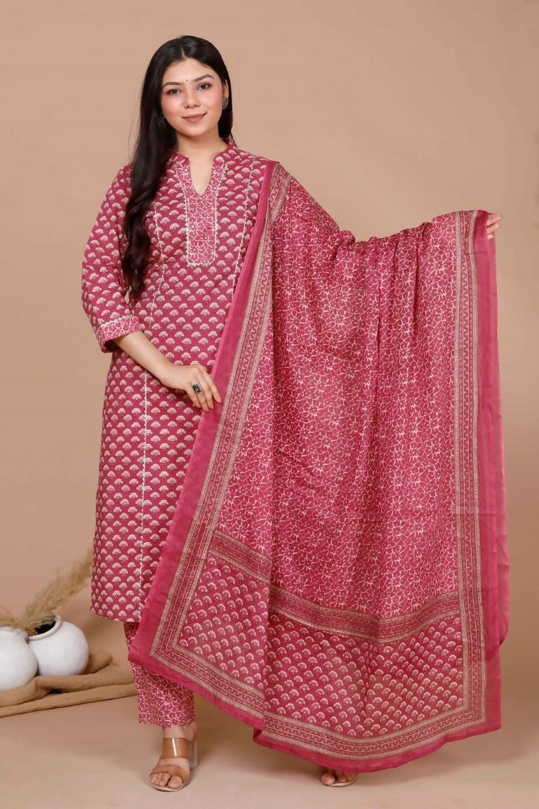 Miravan Women's Pink Straight Floral Printed Kurta & Palazzo With Dupatta Set | Grocsy
