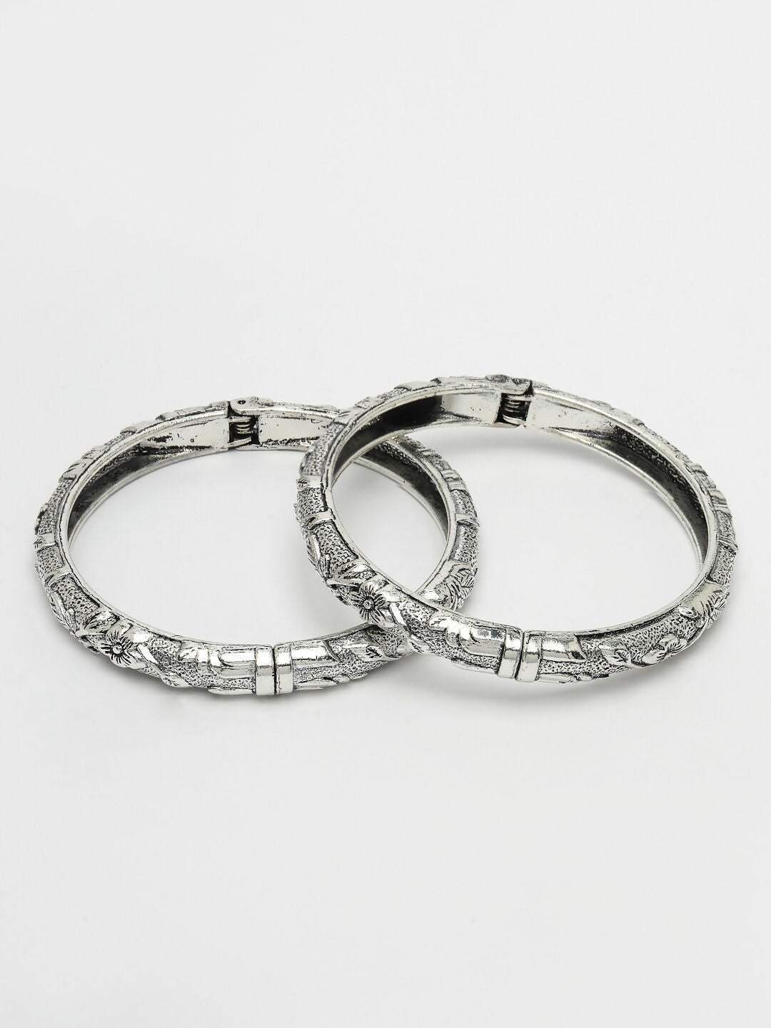 NVR Women's Set of 2 Silver-Toned German Silver Floral Oxidised Kada Bangle