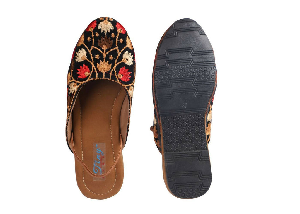 Tiny Bugs Girls Embroidered Strap Ethnic Mojaris - Black | Grocsy