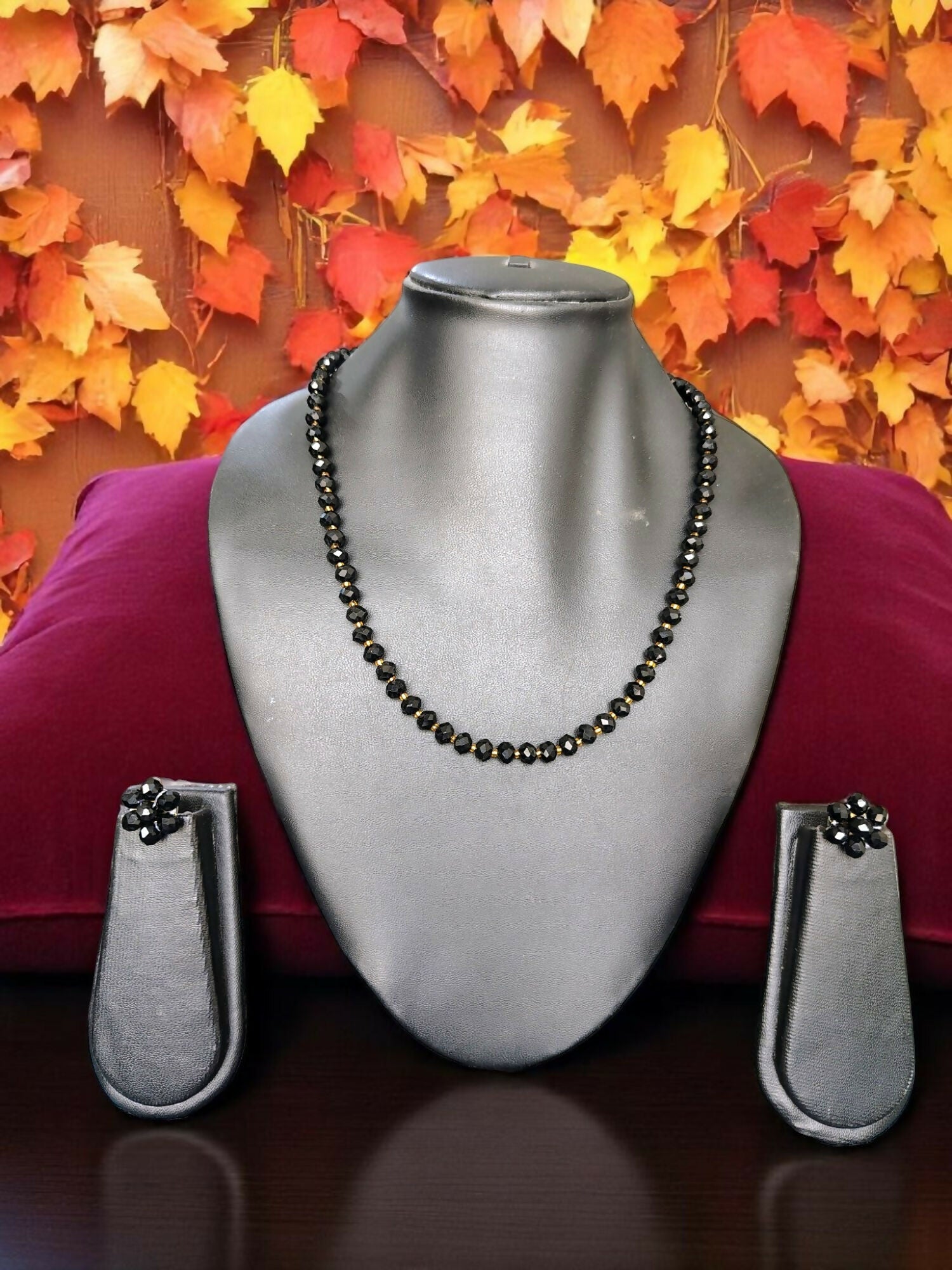 Inhanns Crystal Bloom – Single Line Necklace + Studs - Dark Black | Grocsy