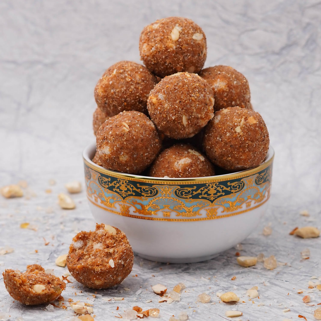 Patilkaki Dink Ladoo | Grocsy