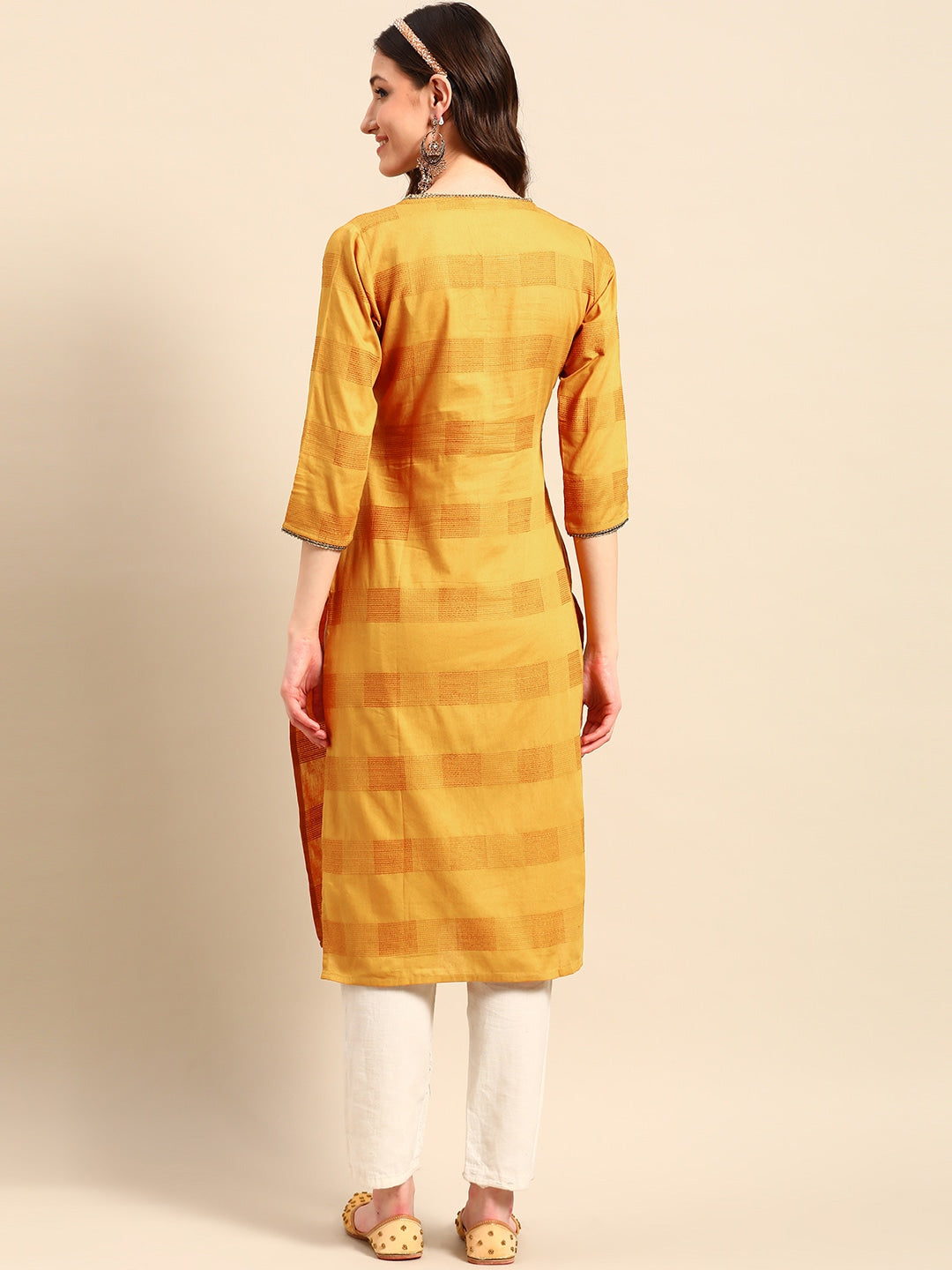 Sangria Embellished Cotton Kurta | Grocsy