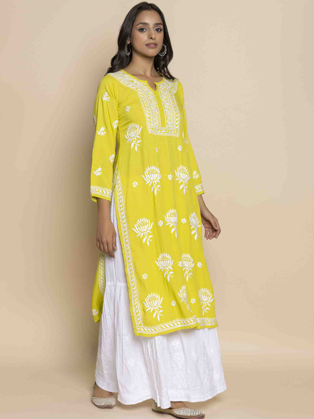 HOUSE OF KARI Floral Chikankari Embroidered Cotton Straight Kurta | Grocsy