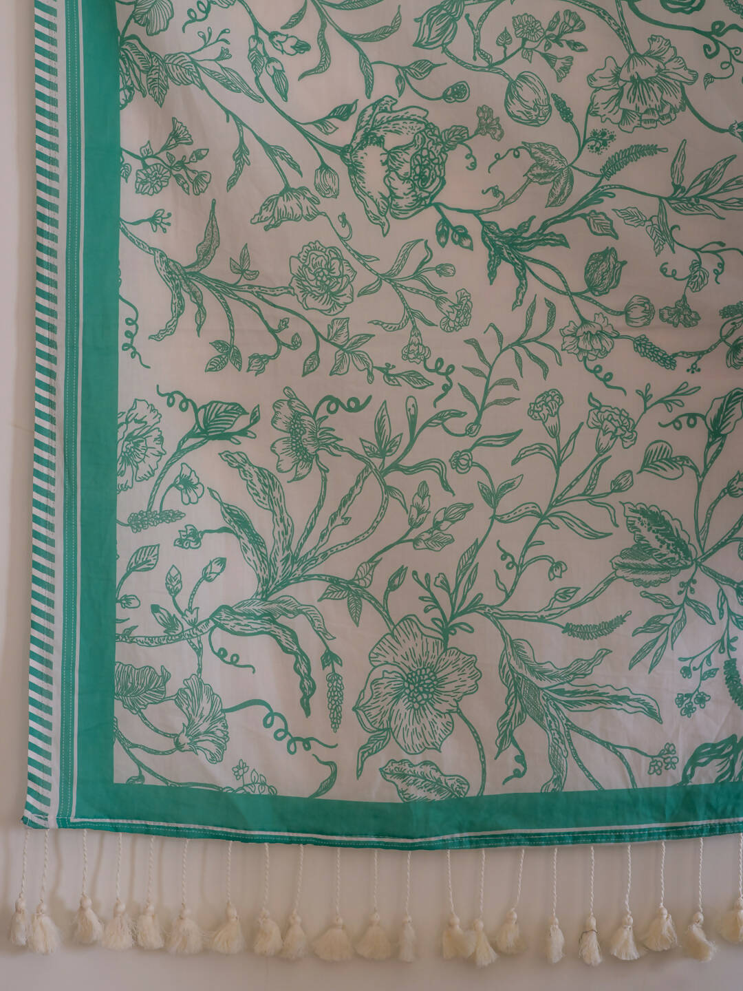 Suta White Floral Pure Cotton Saree | Grocsy