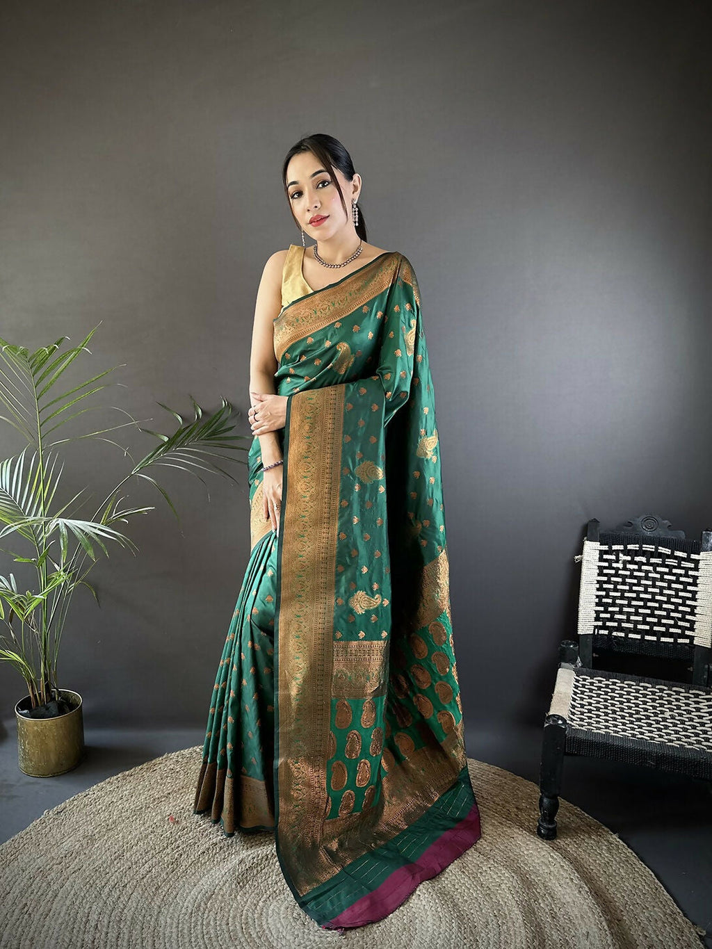 Joban Fashion Banarasi Dark Green Woven Soft Silk Saree | Grocsy