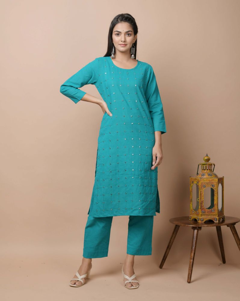 Kaajh Women's Green Solid Mirror Embellishment Kurta | Grocsy