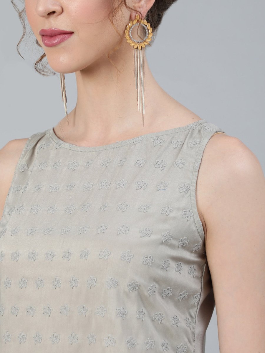 Aks Floral Embroidered Thread Work Sleeveless Kurta With Palazzos | Grocsy