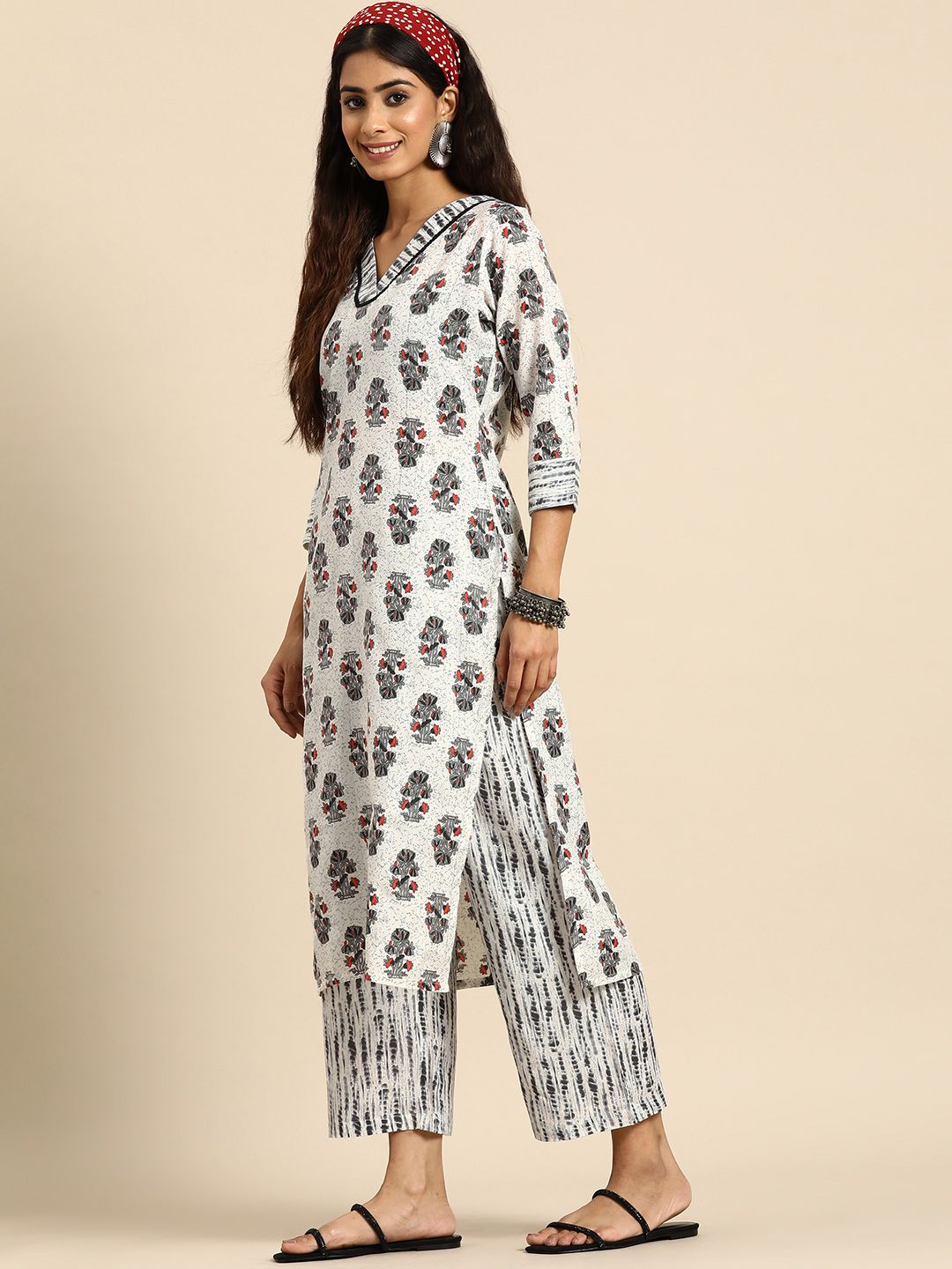 Sangria Women Floral Printed Regular Kurta with Palazzos & Belt | Grocsy