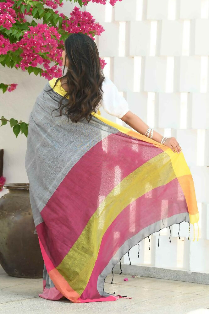 Beatitude Grey Cotton Handloom Saree | Grocsy