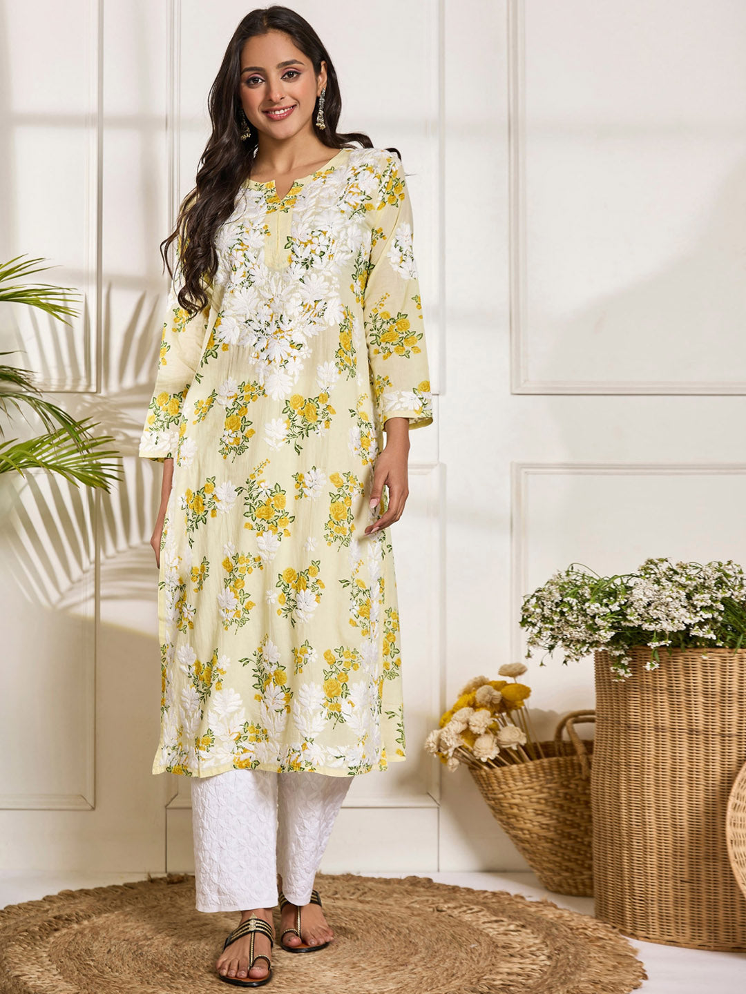 HOUSE OF KARI Floral Embroidered Chikankari Pure Cotton Kurta | Grocsy