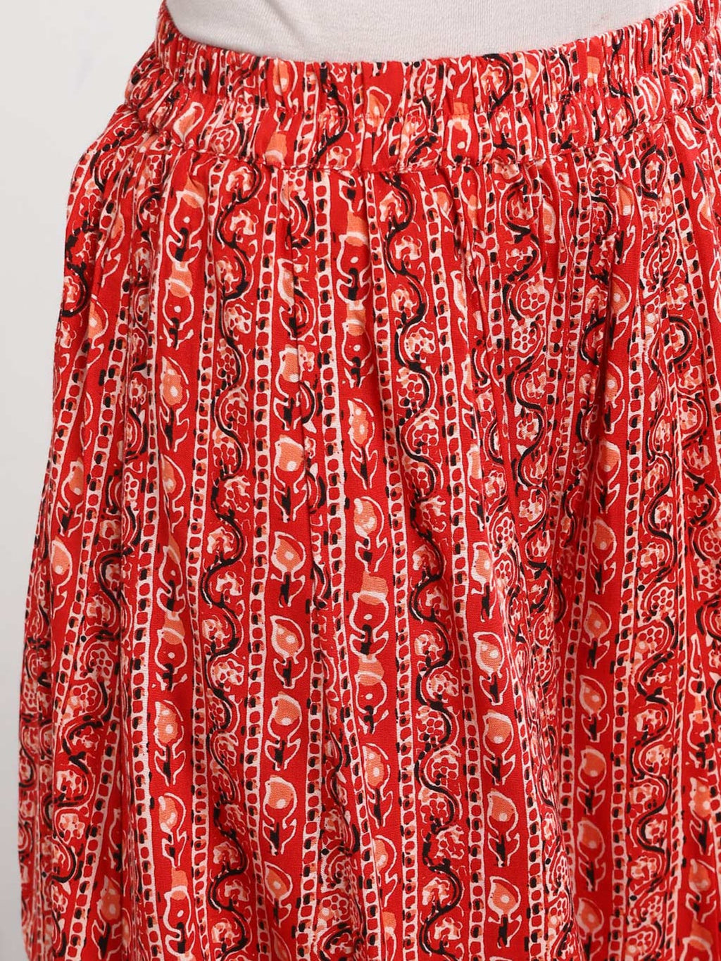 Sangria Women Red Printed Kurta with Palazzos | Grocsy