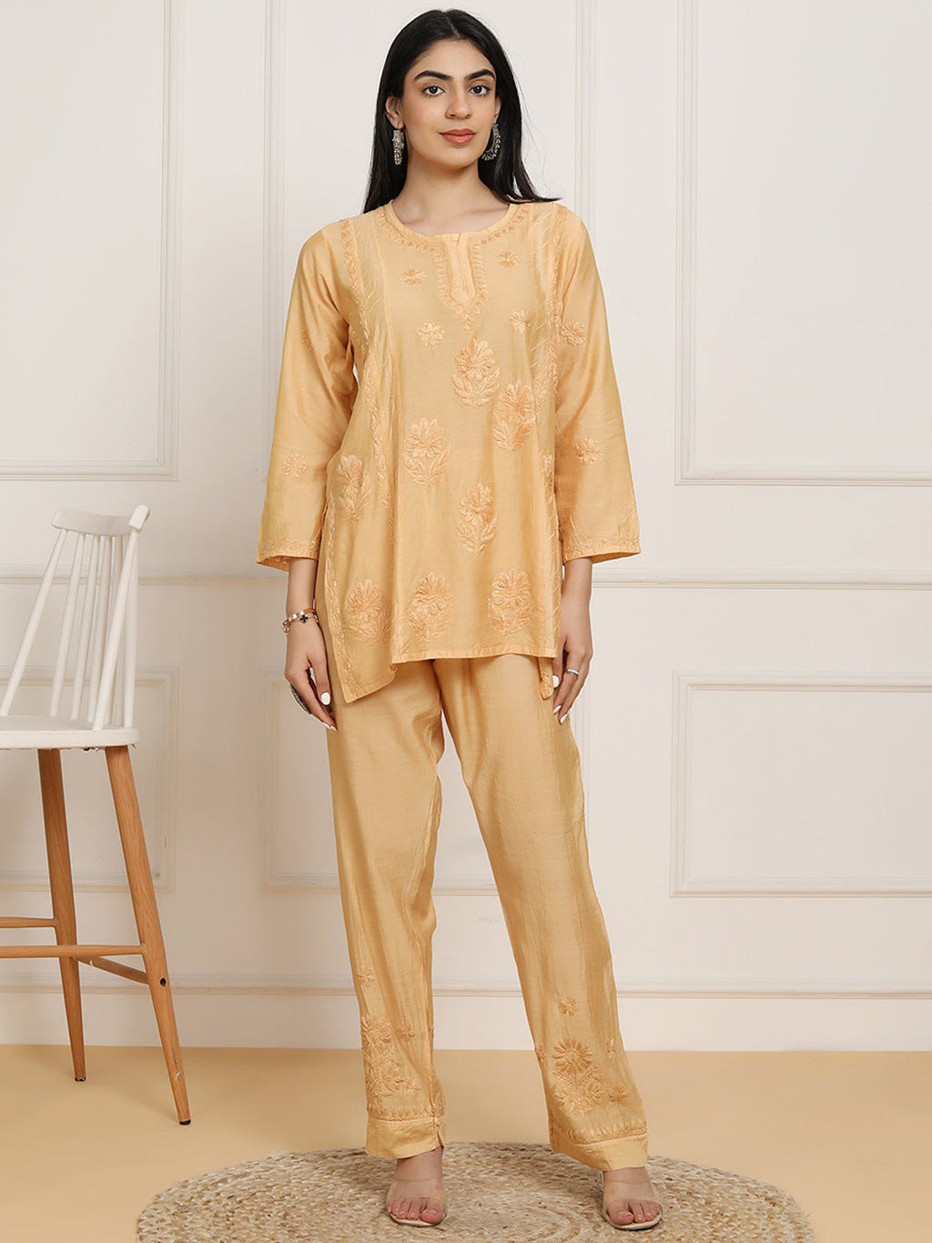 HOUSE OF KARI Floral Embroidered Chikankari Chanderi Silk Straight Kurti with Trousers | Grocsy