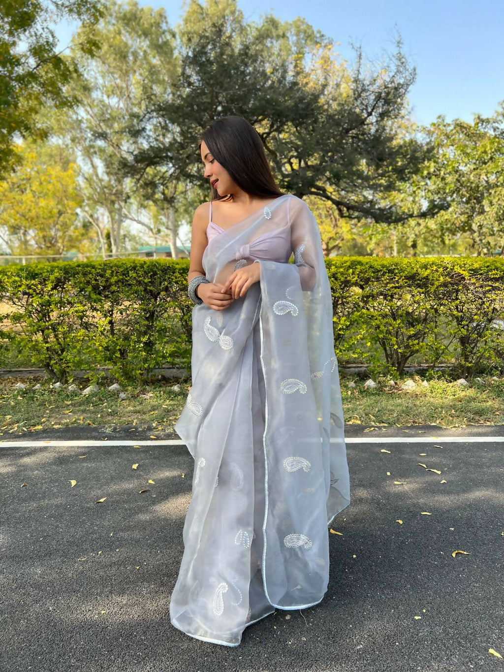 Vamsee Grey Organza Saree | Grocsy