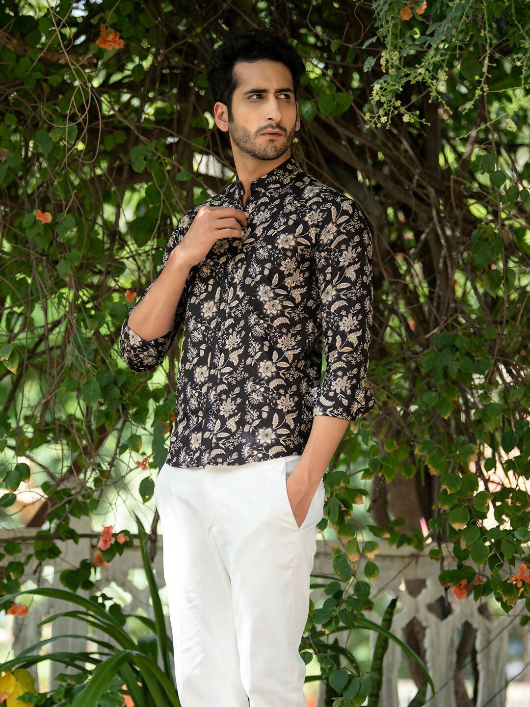 Miravan Men's Cotton Black Floral Printed Full Sleeve Slim Fit Shirt | Grocsy