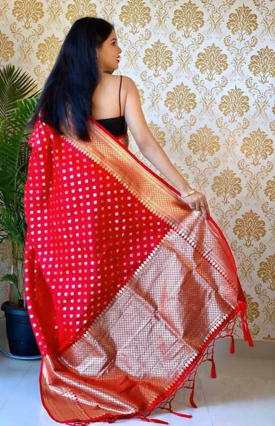 DEIANA'S Beautiful Designer Golden zari Soft Lichi Silk Saree - Red | Grocsy