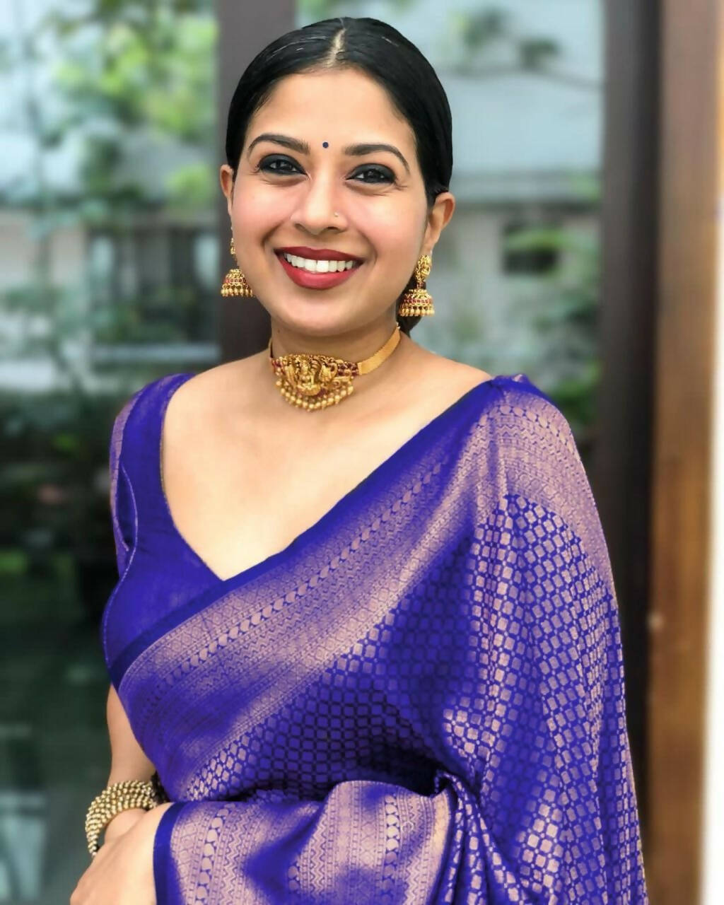 DEIANA'S Beautiful Designer Golden zari Soft Lichi Silk Saree - Royal Blue | Grocsy