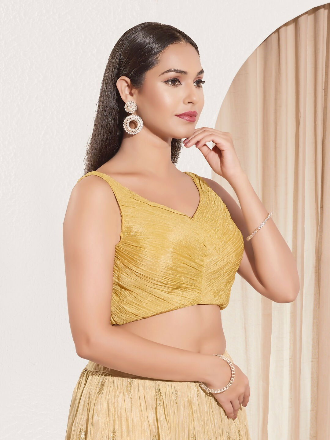 Joban Fashion Gold Tissue Padded Blouse With Sweetheart Neck Sleeveless | Grocsy